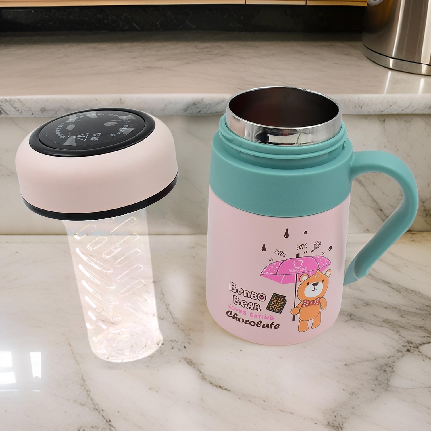 Smart Vacuum Insulated Water Bottle with LED Temperature Display & Gift Color Box (600 ML Approx) Smart Vacuum Insulated Water Bottle with LED Temperature Display & Gift Color Box (600 ML Approx)